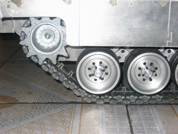 M1 Tracks & Spockets